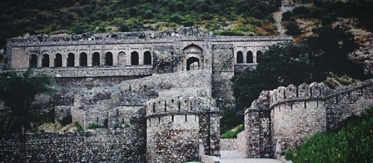 bhangarh fort image