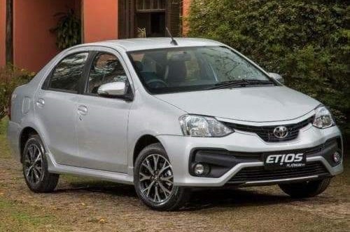 toyota etios car img